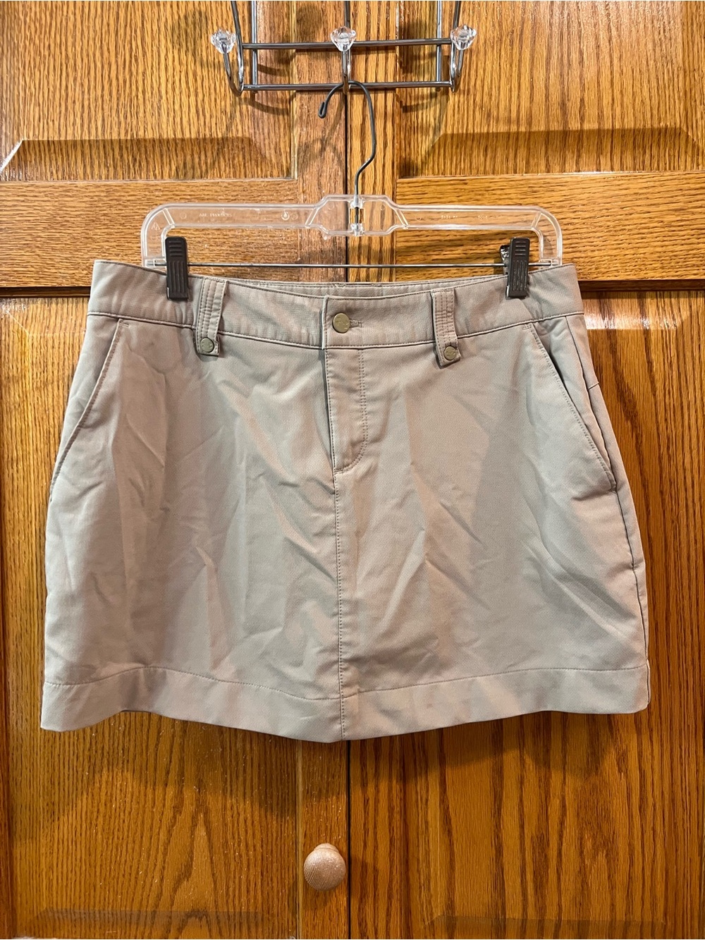 Under Armour Women's Light Khaki Golf Performance Skort